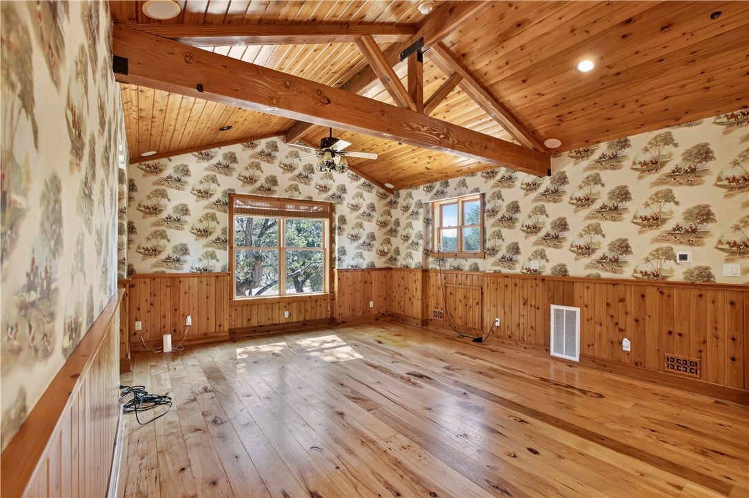 1350 Ditmas