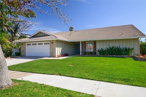11348 Barbi Lane Los Alamitos CA 90720