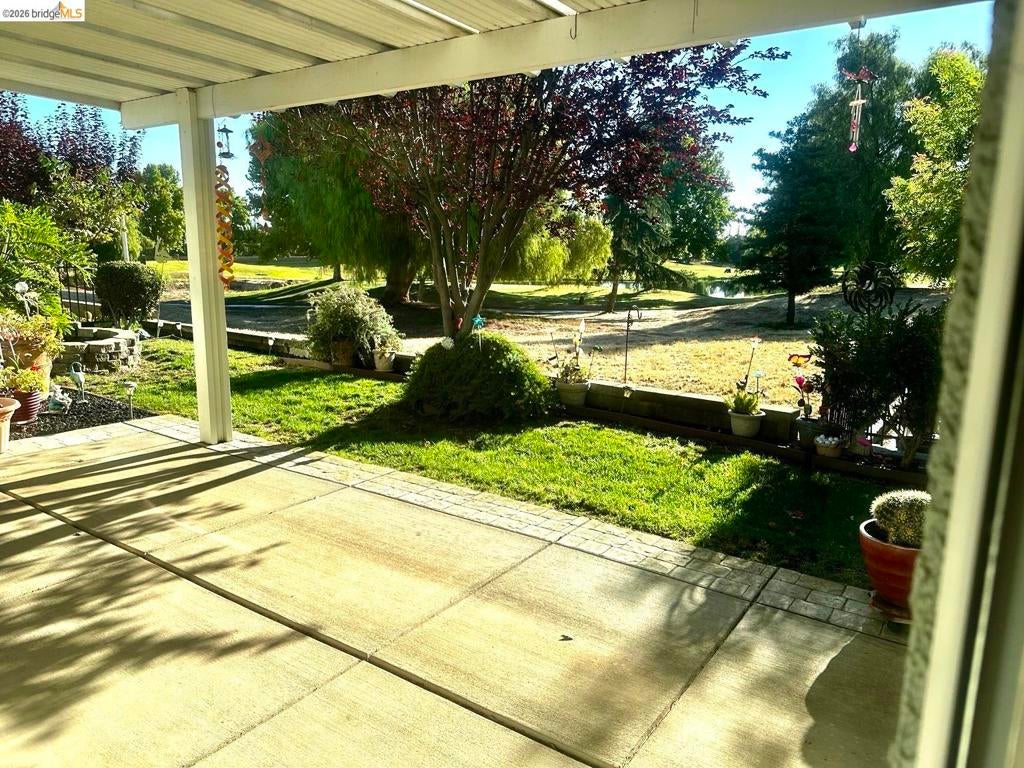 1116 Burghley Ln