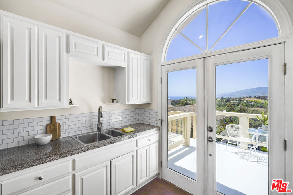Private and pristine Ocean View Guest House on Point Dume. A rare opportunity to lease a beautifully maintained and private guest house with stunning ocean and mountain views in Malibu's highly desirable Point Dume neighborhood. This 1 bedroom, 1 bath unit features high ceilings, abundant natural light, and brand-new kitchen appliances. The main area of the guest house has an open-concept plan with kitchen, living, dining and office space. Step out onto your deck - the perfect setting for sunset watching - to enjoy breathtaking whitewater and sandy views of Zuma Beach to the coastline of Broad Beach, as well as the Santa Monica Mountains. Detached from the main residence and located on the second floor, this guest house offers privacy. Additional features include: air conditioning, dedicated parking space, access to washer/dryer, storage for surfboards, bikes, and beach gear. Super convenient location just two blocks away from Point Dume Village shops, restaurants, cafes, banking, and more. Easy access to Big Dume Beach, Westward & Zuma Beach, Point Dume Natural Preserve and scenic hiking trails. You're also just minutes away from Pepperdine, The Malibu Country Mart, Trancas Market, Soho House, First Point and the Malibu Pier. Offered fully furnished with tasteful decor, for those wanting a move-in ready option, for $4,400/mo or unfurnished for $4,300/mo. Utilities are included! Long-term lease preferred. Renters Insurance required.