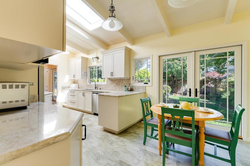 505 Bayview Drive