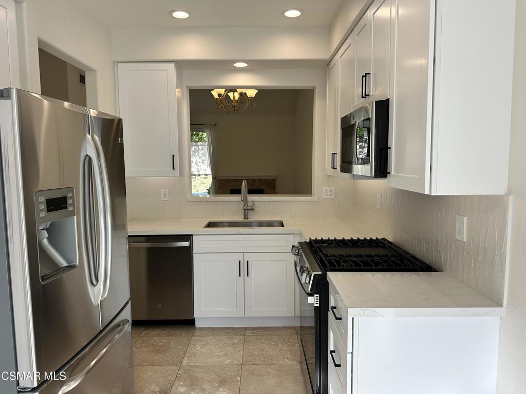 Capri West Oaks Park-832 - 832 - Residential Lease