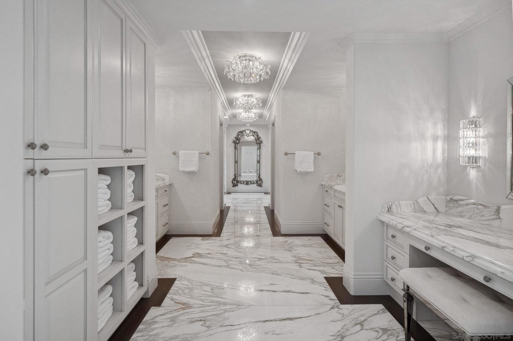 Rancho Santa Fe - Residential