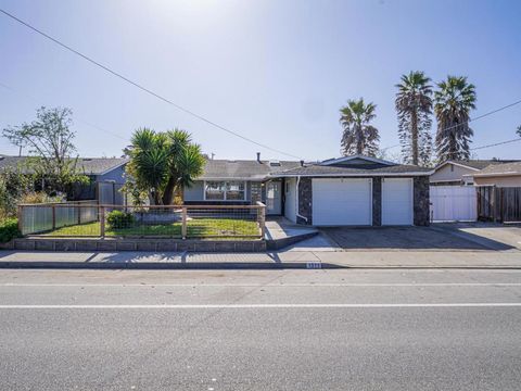 Photo of 1311 Delaware Avenue, Santa Cruz, CA 95060 (MLS # ML82030425)