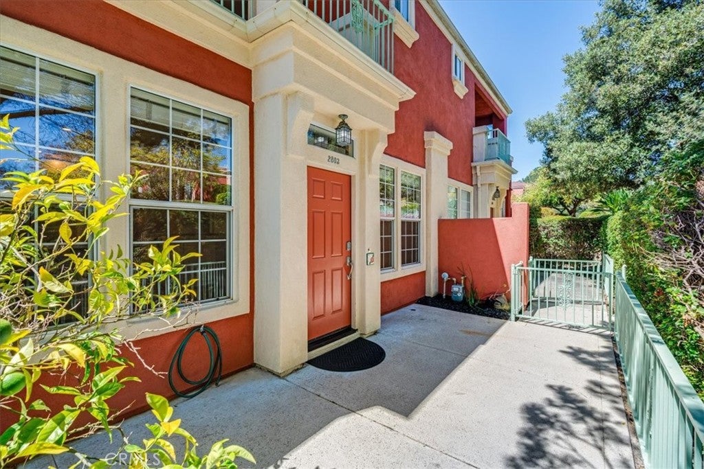 2803 Garibaldi Avenue