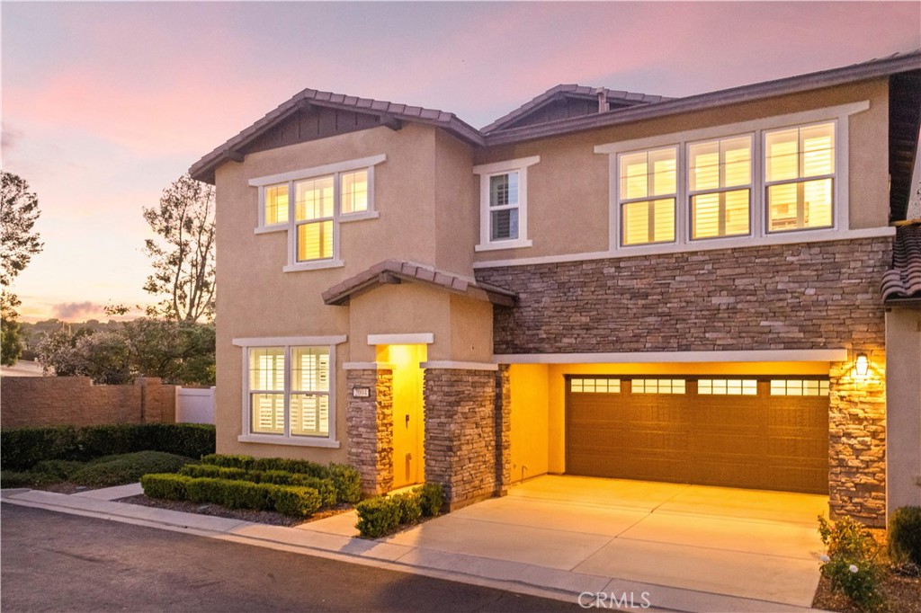 2004 VOYAGE RD