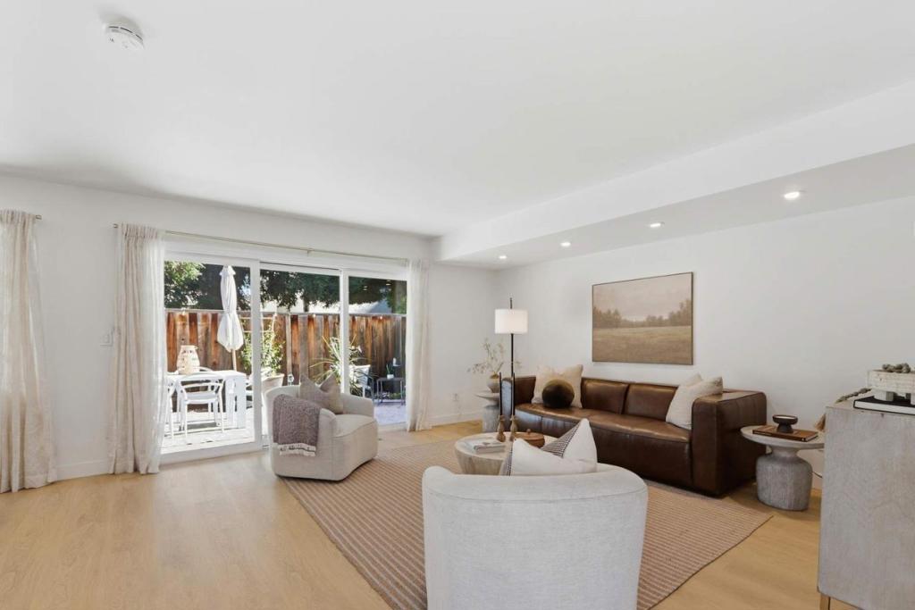 7108 Point Dunes Court