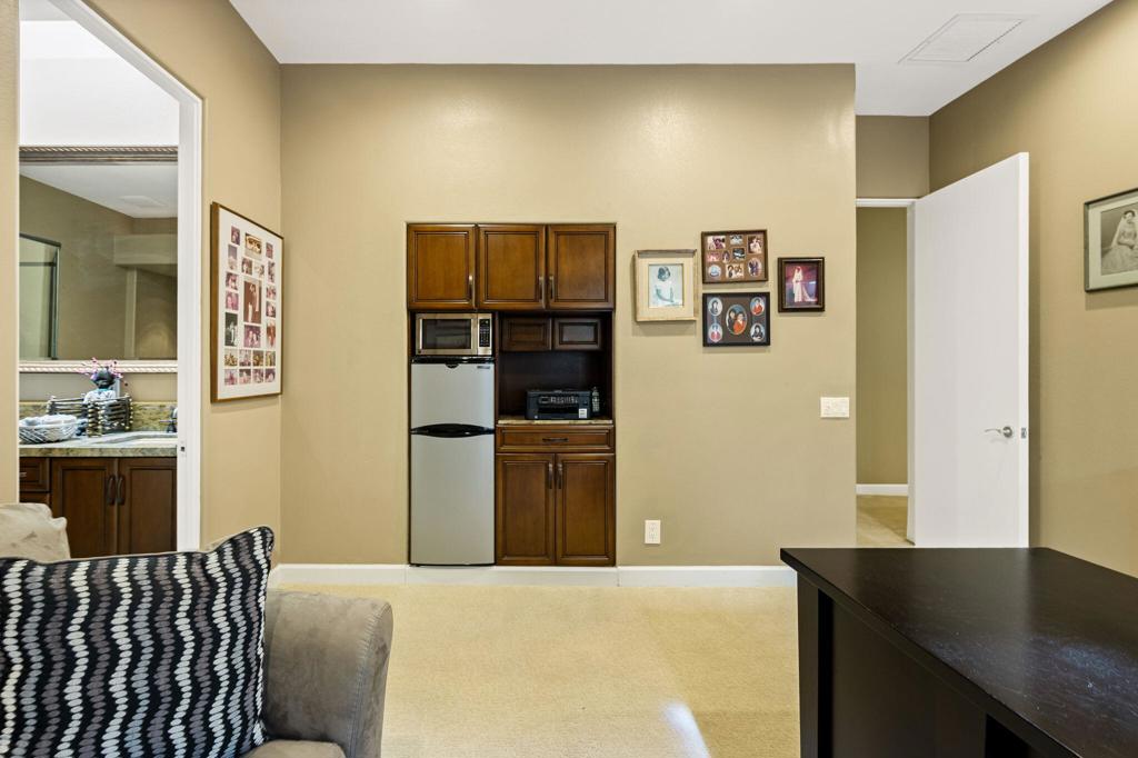 Waterford-420 - Residential