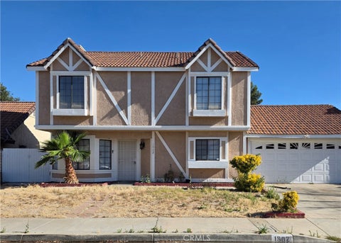 Photo of 1902 Simsburry ST, Palmdale, CA 93550 (MLS # SR26135781)