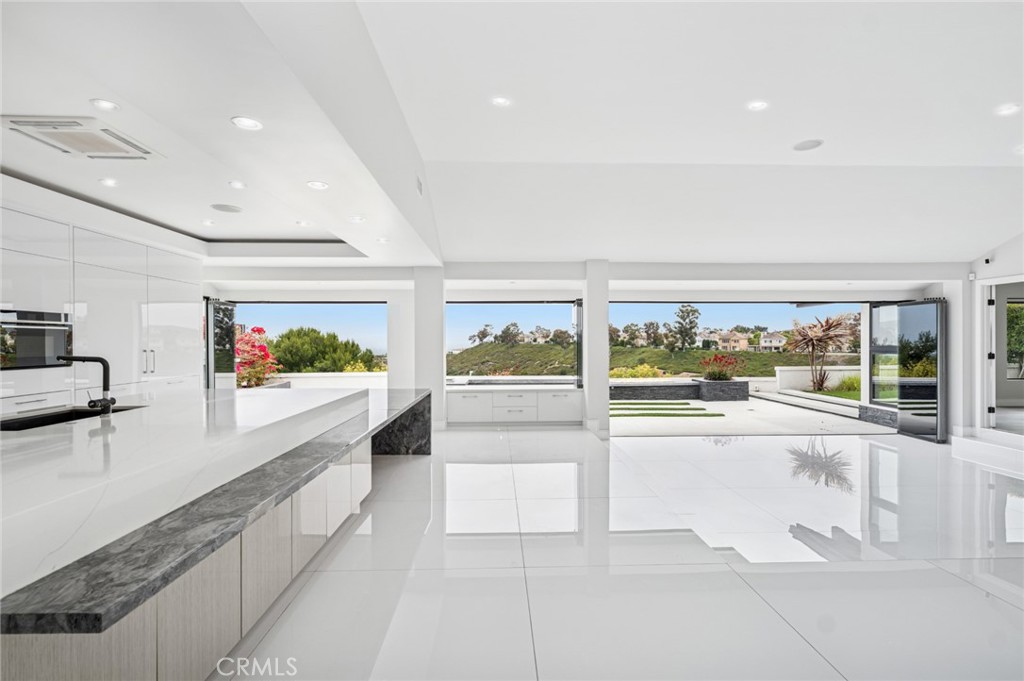 48 Drakes Bay Drive