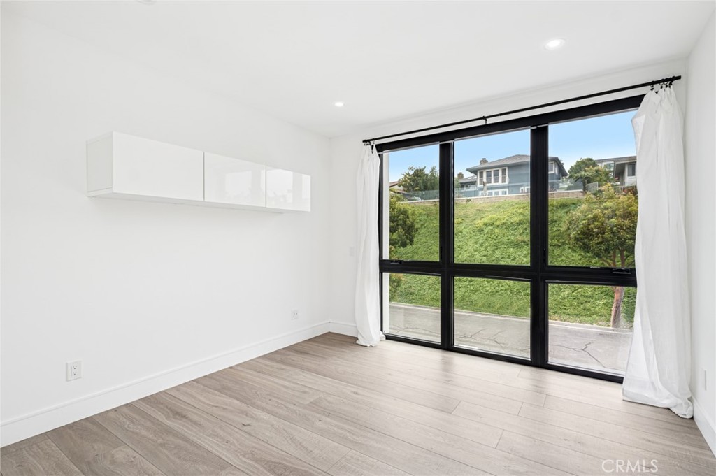 Spyglass Hill Custom (SPYC) - Residential Lease