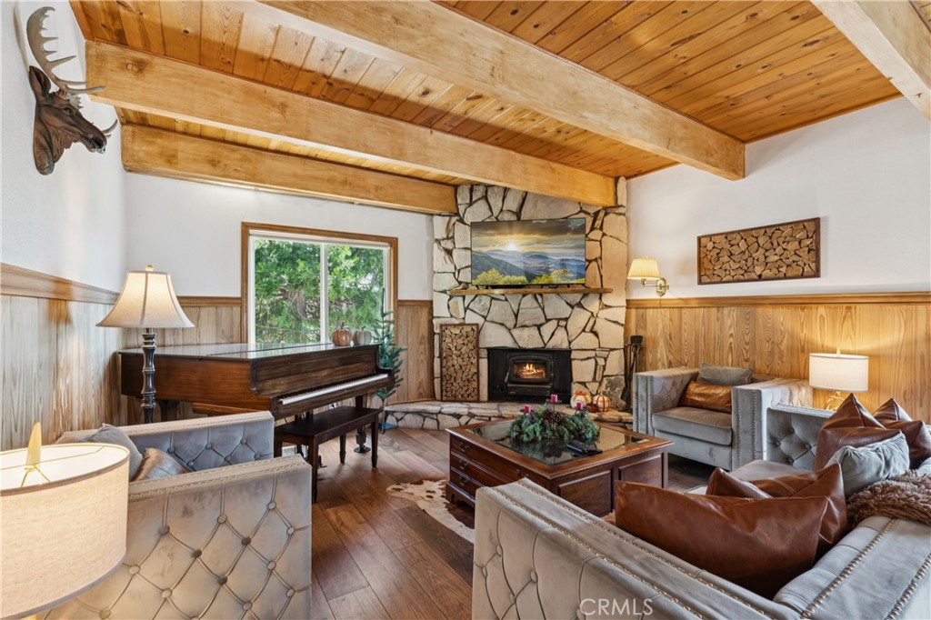 1243 Grass Valley