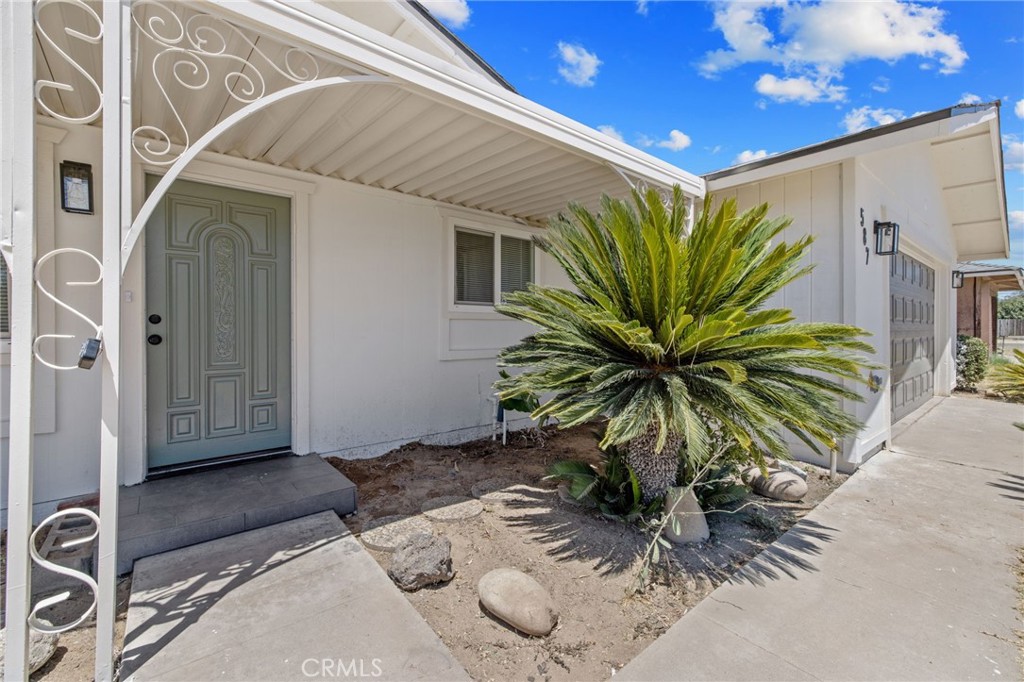 587 Sunset Street