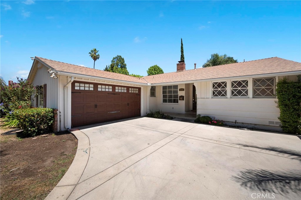 Set on a 10,450 square foot lot in the heart of Van Nuys, this three-bedroom, two-bathroom home offers comfort, flexibility, and long-term value for buyers who appreciate usable space and future upside in this established part of the Valley.
Fresh paint and updated light fixtures create a bright and welcoming atmosphere. Vaulted ceilings in the main living areas enhance the sense of openness, while the floor plan provides practical flow for everyday living. All three bedrooms offer generous proportions and work well as sleeping quarters, guest rooms, or dedicated office space. The bathrooms are conveniently located for shared use, making the layout functional and adaptable.
The oversized lot is a standout feature. Whether you’re thinking about outdoor entertaining, gardening, play space, or future expansion, this property gives you room to grow. Homes in this area with lots of this size are increasingly rare and offer meaningful long-term potential.
This home also presents an appealing opportunity for buyers who consider long-range value. The lot size and layout make it a strong candidate for future improvements that could enhance usability and generate a higher return on investment. In a neighborhood where rental demand continues to grow, the combination of space and location creates potential for solid rental yield as well.
Nearby shops, neighborhood restaurants, and local cafes provide everyday convenience, along with easy access to schools and major freeways. The area’s accessibility and residential character make it a smart choice for those looking to personalize a home with lasting value.
With solid bones and a layout that can be enjoyed now or updated over time, this home offers a rare blend of space, functionality, and future upside in a steadily evolving neighborhood.