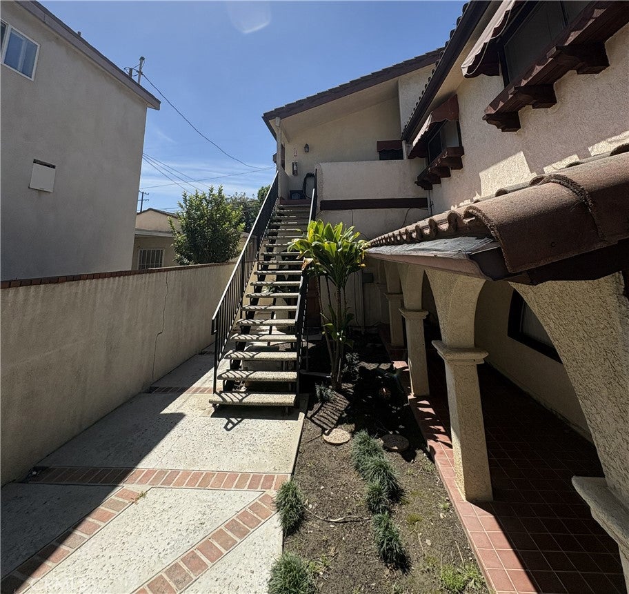 246 E Hullett Street