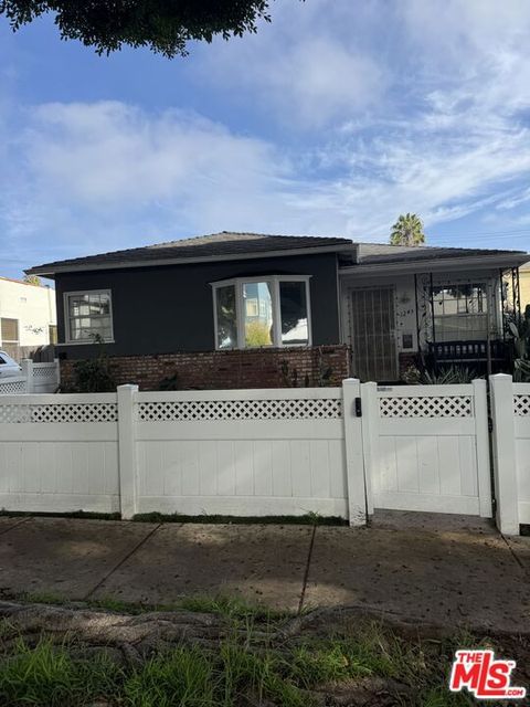 Photo of 1245 Chelsea Avenue #A, Santa Monica, CA 90404 (MLS # 25628709)