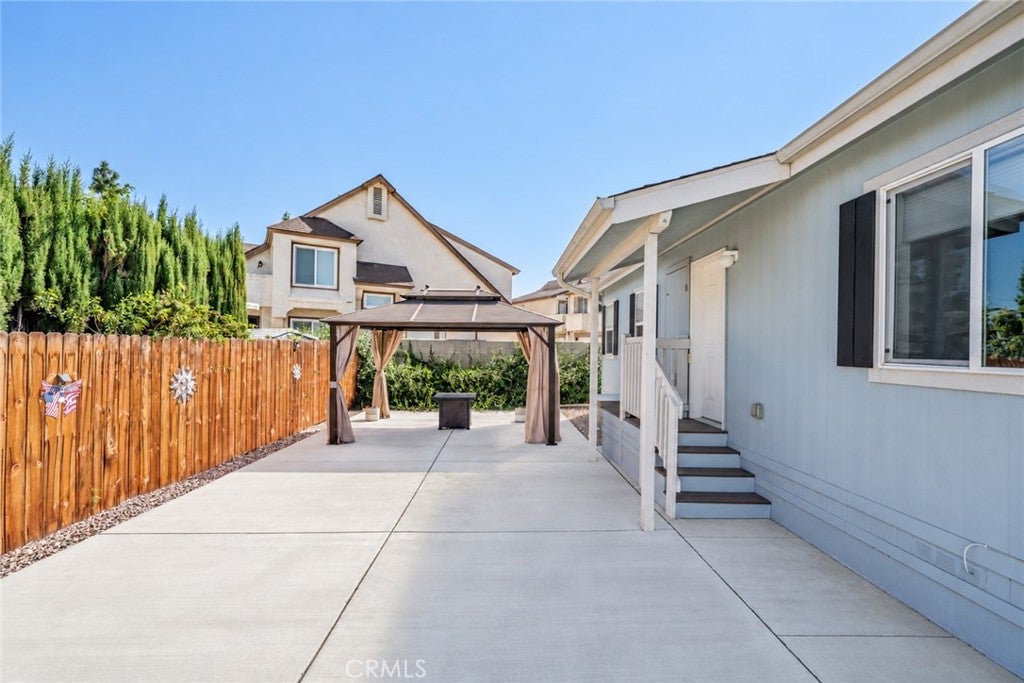 1169 GREENHILL Way