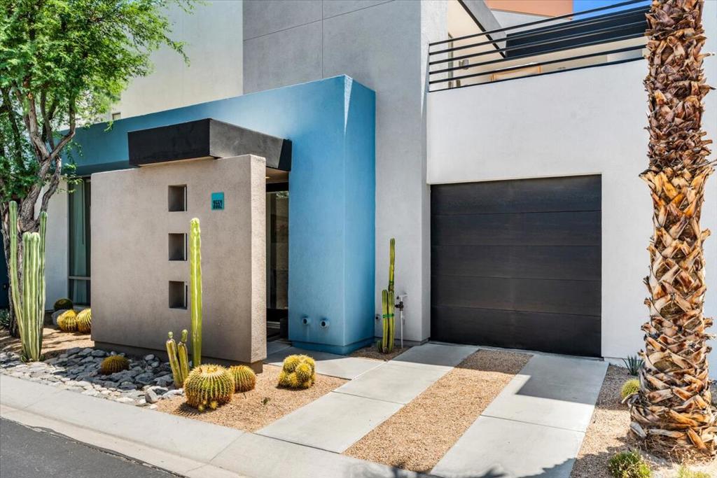 Insta Boho Chic, 2 bed, 3 bath, TURNKEY furnished, Seasonal or longterm rental. 3 month minimum up to 1 year+. Come enjoy the Coachella vibes in this meticulously maintained, completely outfitted- Zen space. Watch the stars while floating in the private pool and spa, or while lounging on the roof deck. Perfect for 2 couples- just pack your toothbrush! Amenities include a full gym and community pool options. Pets welcome with review and deposit.