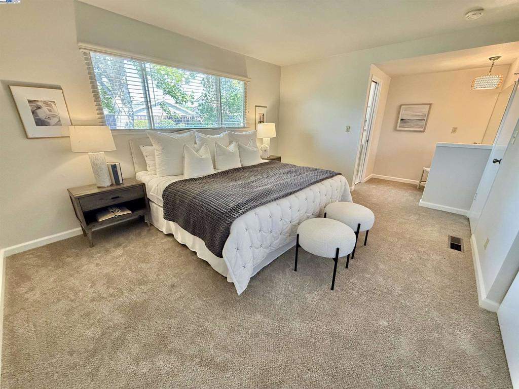 SHADOWBROOK - Residential