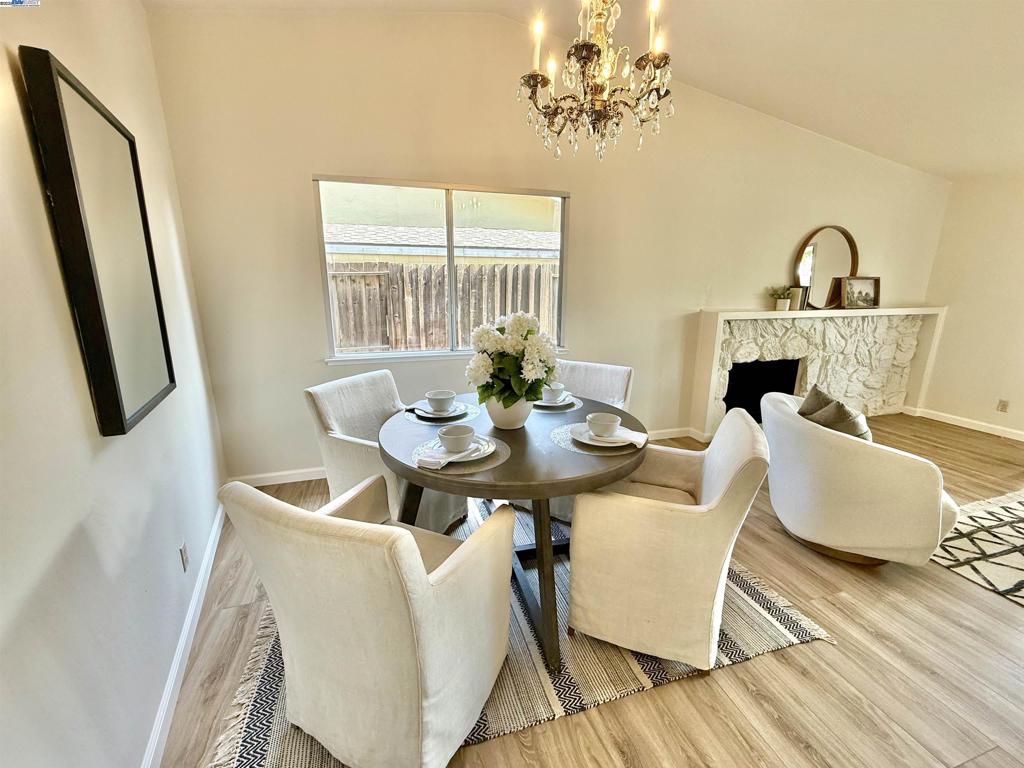 SHADOWBROOK - Residential