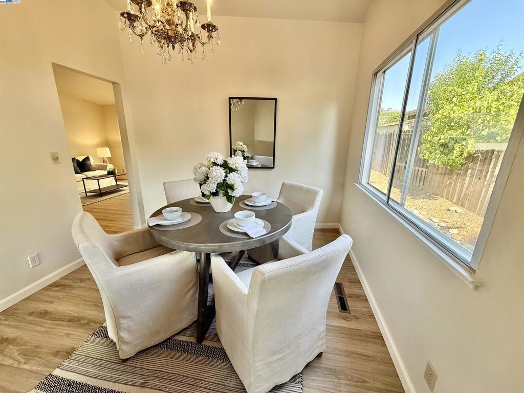 SHADOWBROOK - Residential