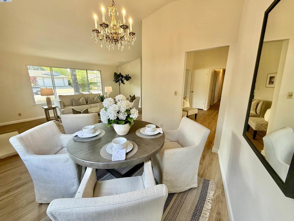 SHADOWBROOK - Residential