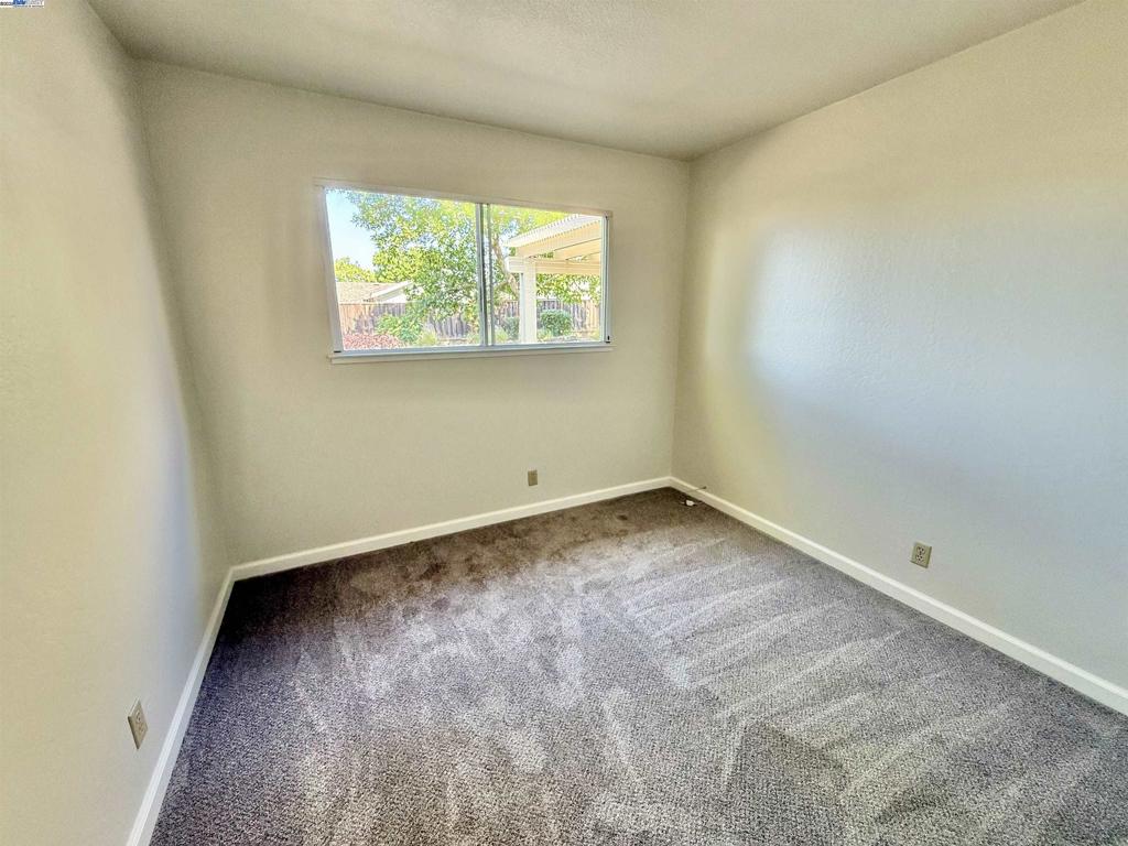 SHADOWBROOK - Residential