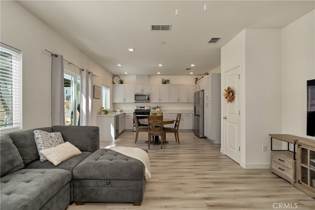 3103 Steiner Lane