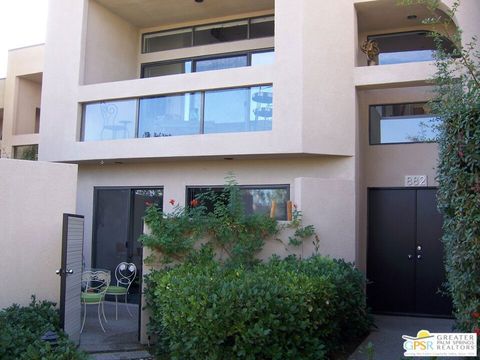 Photo of 882 Village Square, Palm Springs, CA 92262 (MLS # 26675713PS)