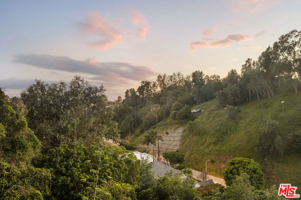 1311 Braeridge Drive