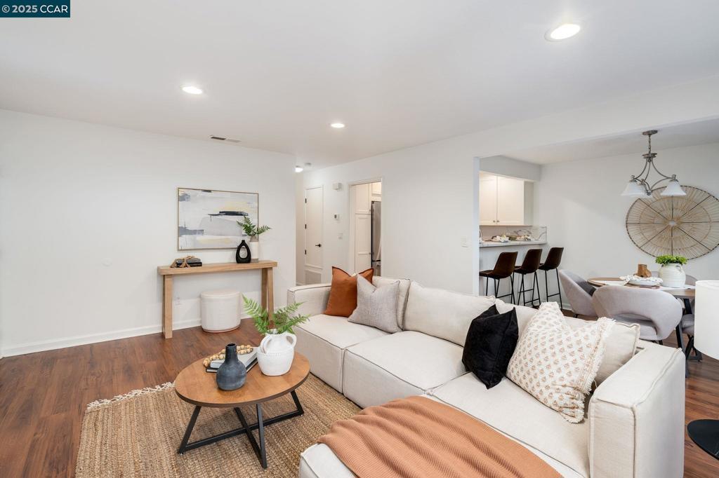 HERITAGE PLACE - Residential