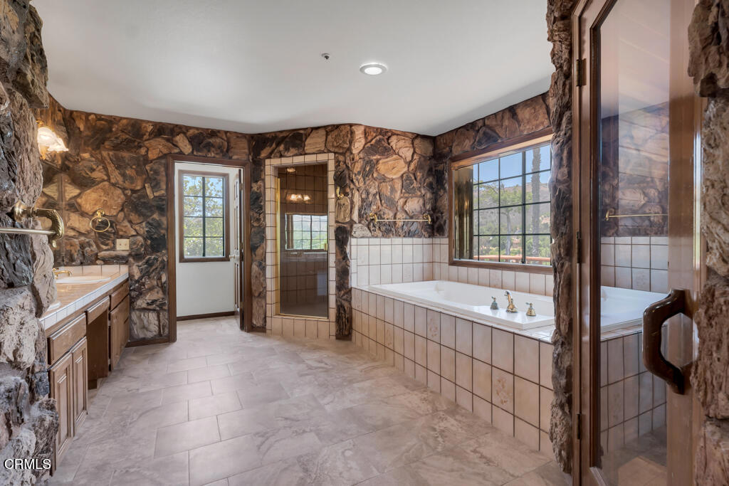 Saddlebrook - 2532 - Residential