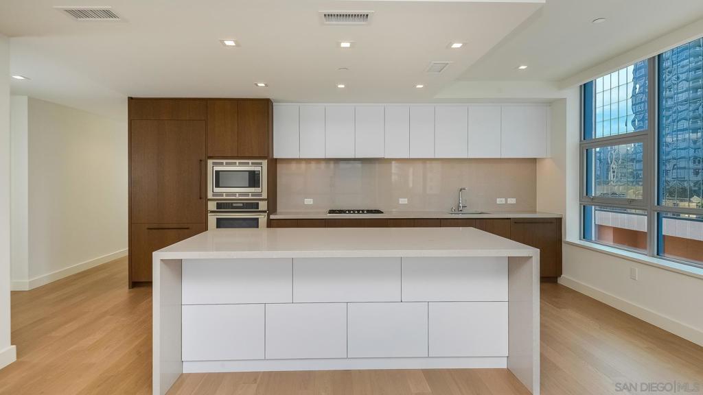 Downtown - Residential Lease