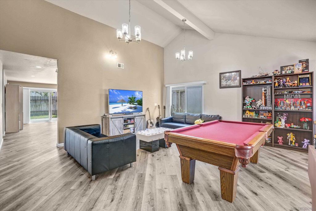 11214 Calle Jalapa
