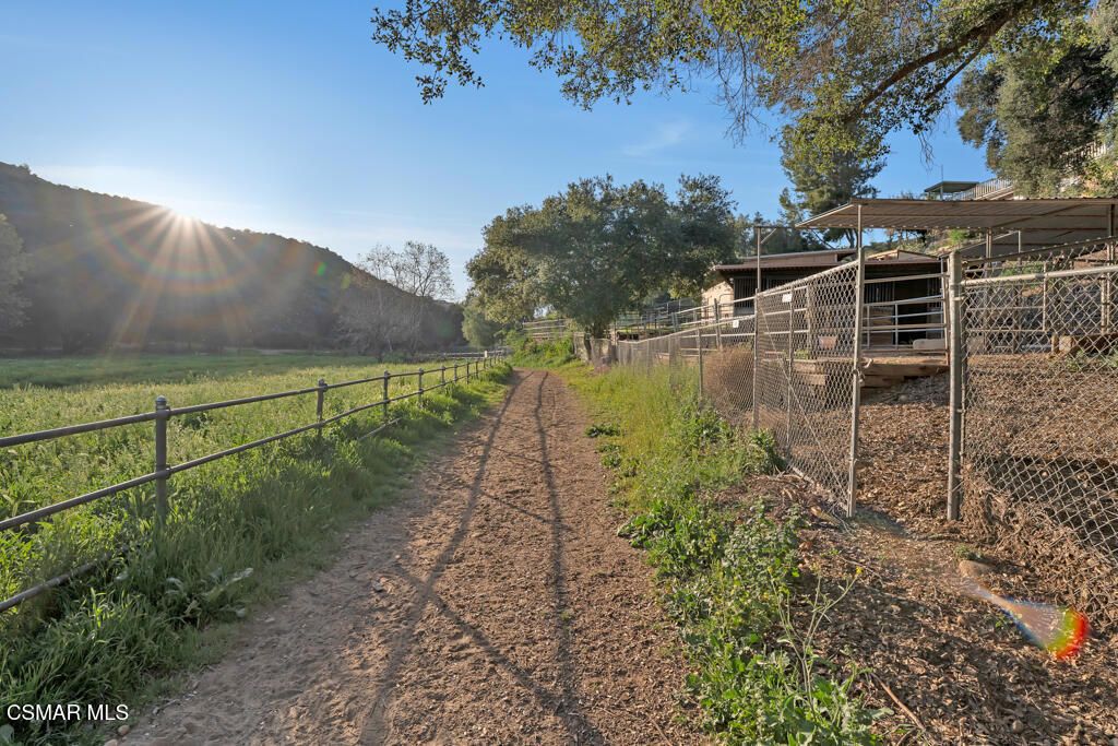 Photo of 1278 Rambling Road, Simi Valley, CA 93065 (MLS # 226000597)