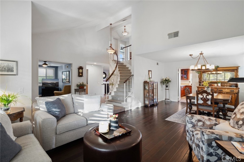 25042 Woolwich Street