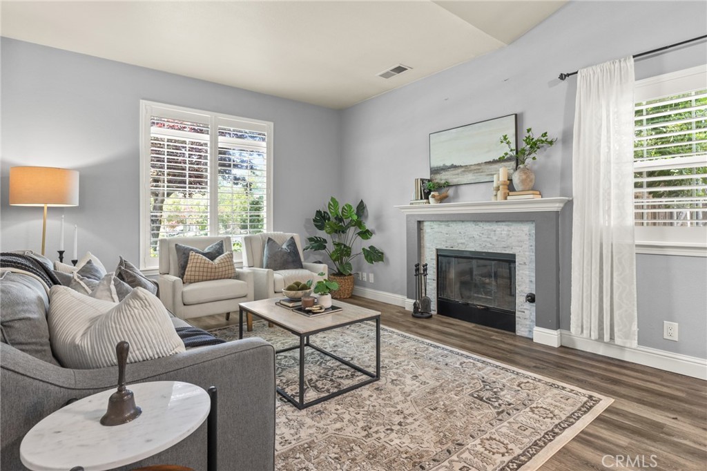 1 Shearwater Court