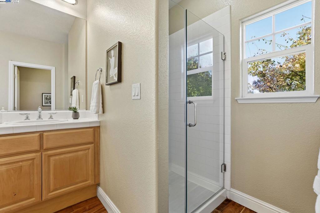 VINEYARD GATE - Residential