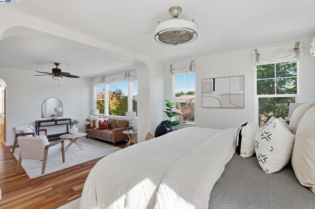 VINEYARD GATE - Residential