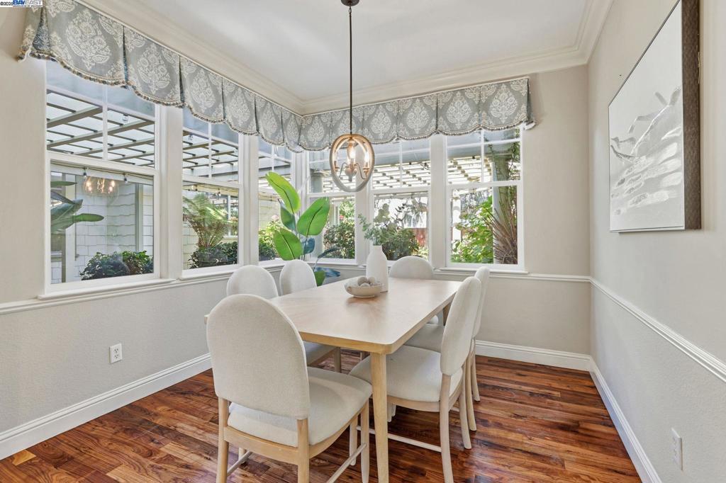 VINEYARD GATE - Residential