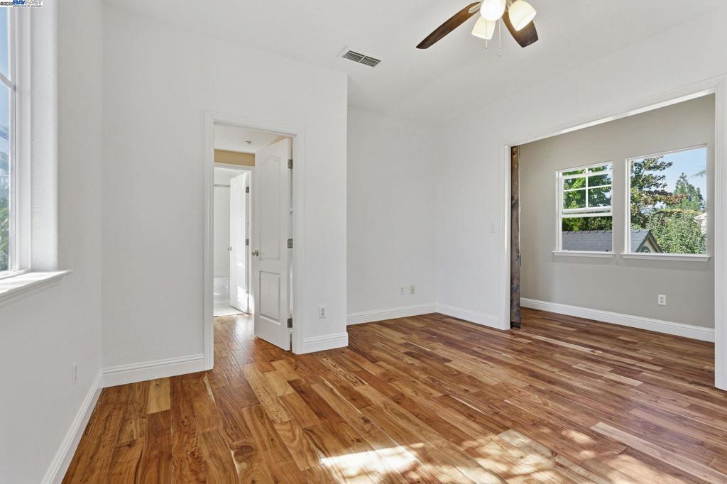 VINEYARD GATE - Residential