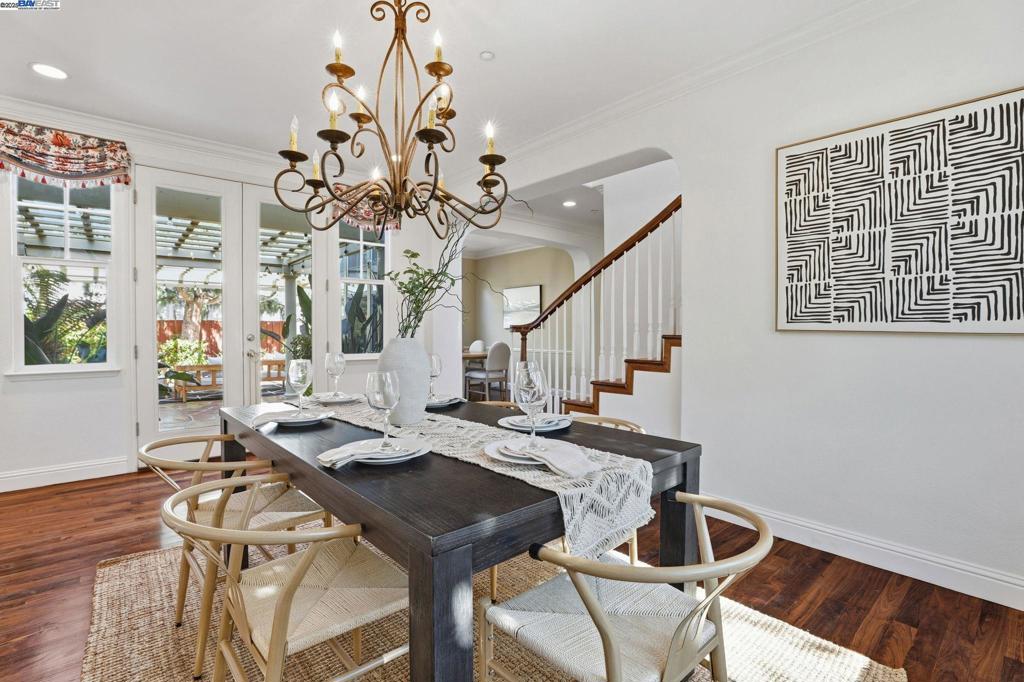 VINEYARD GATE - Residential