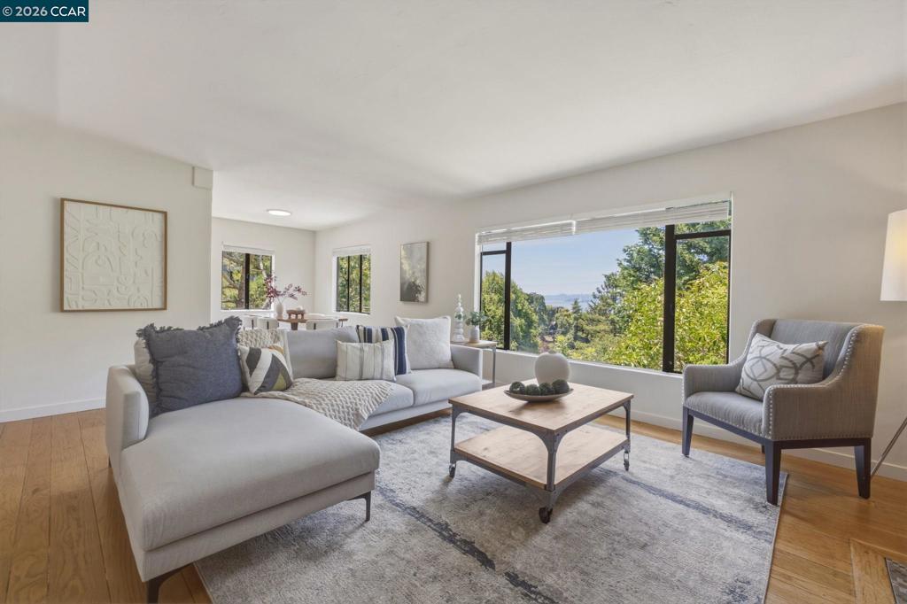 7 9 El Portal Ct