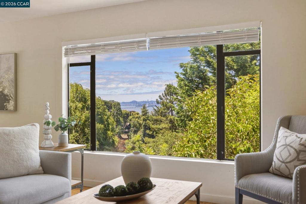 7 9 El Portal Ct