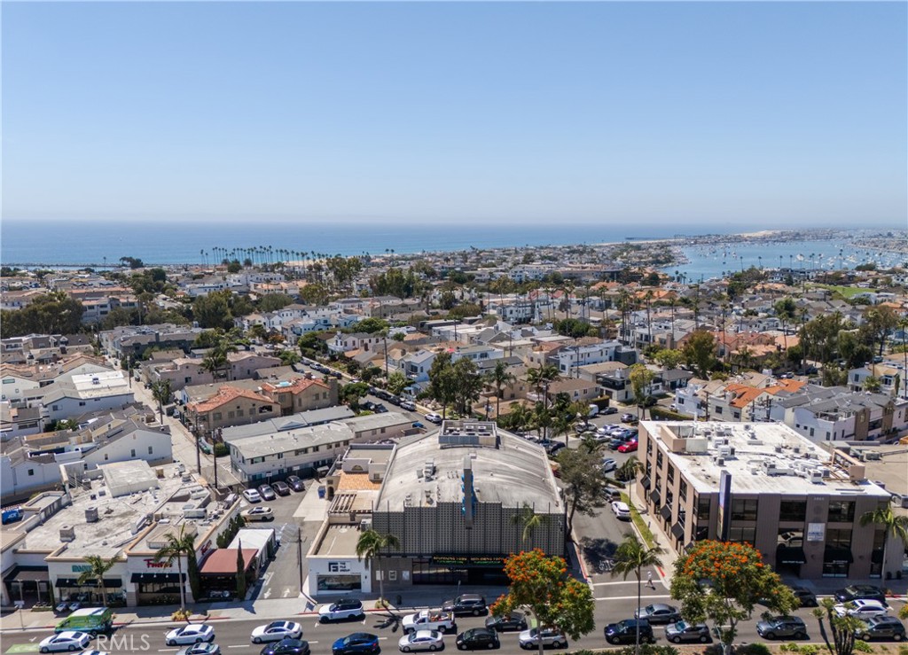 Corona del Mar North of PCH (CNHW) - Residential