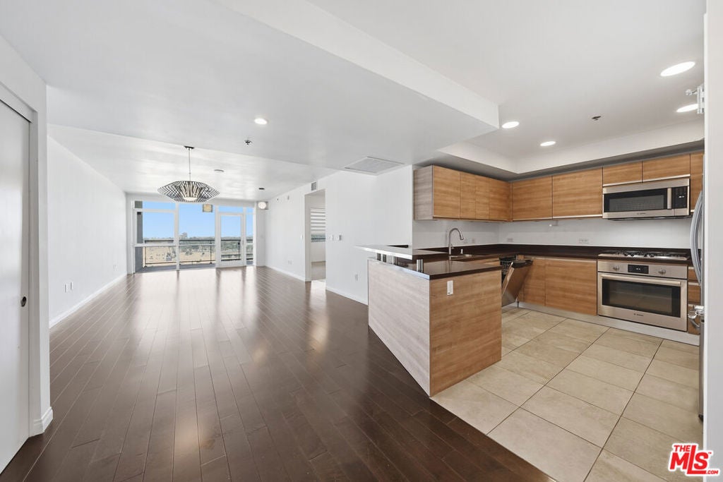 3785 Wilshire Boulevard 1607, Los Angeles CA 90010