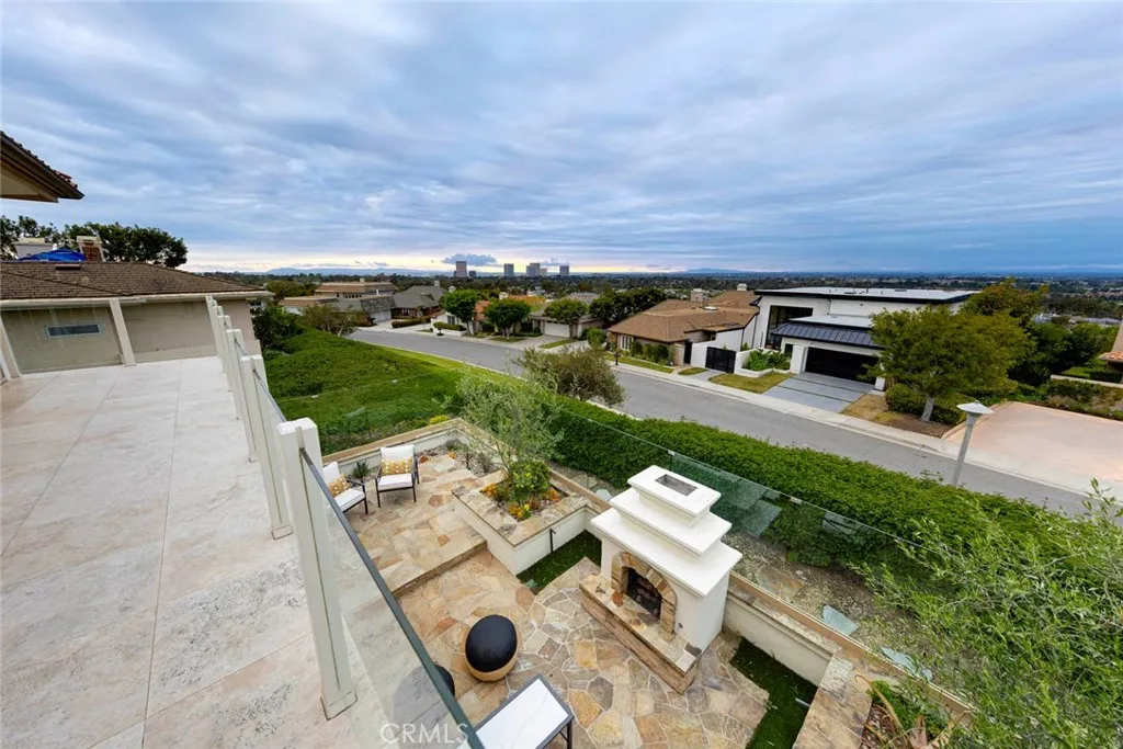 Newport Beach, California 92660, United States, 3 Bedrooms Bedrooms, ,4 BathroomsBathrooms,Residential,Active,135588