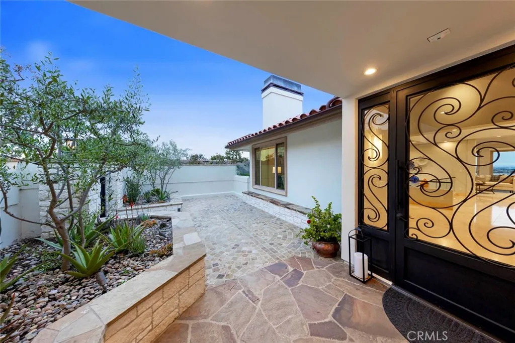Newport Beach, California 92660, United States, 3 Bedrooms Bedrooms, ,4 BathroomsBathrooms,Residential,Active,135588