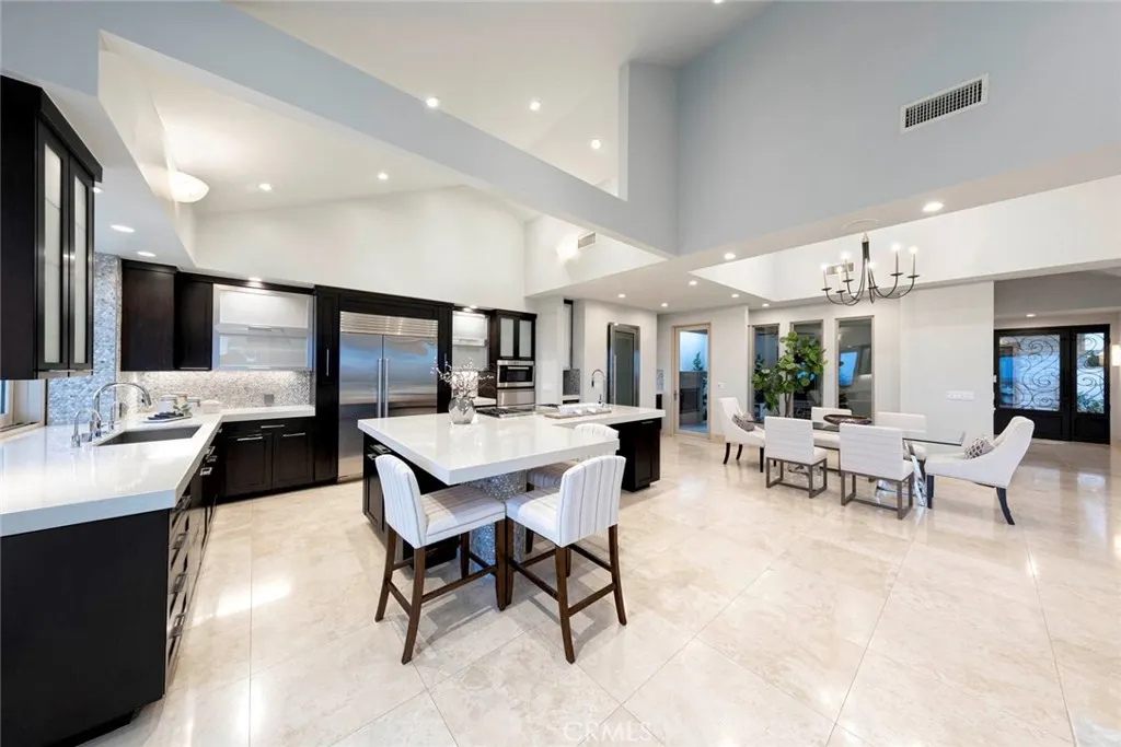 Newport Beach, California 92660, United States, 3 Bedrooms Bedrooms, ,4 BathroomsBathrooms,Residential,Active,135588