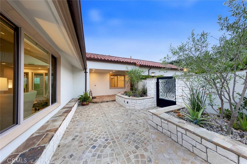 Newport Beach, California 92660, United States, 3 Bedrooms Bedrooms, ,4 BathroomsBathrooms,Residential,Active,135588